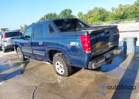 2005 Chevrolet Avalanche 1500 Z71 z USA, uszkodzony, nr VIN 3GNEK12Z95G240904